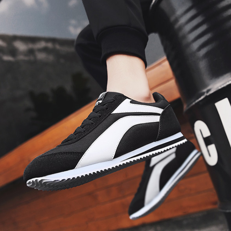 Men's Retro Stride Sneakers