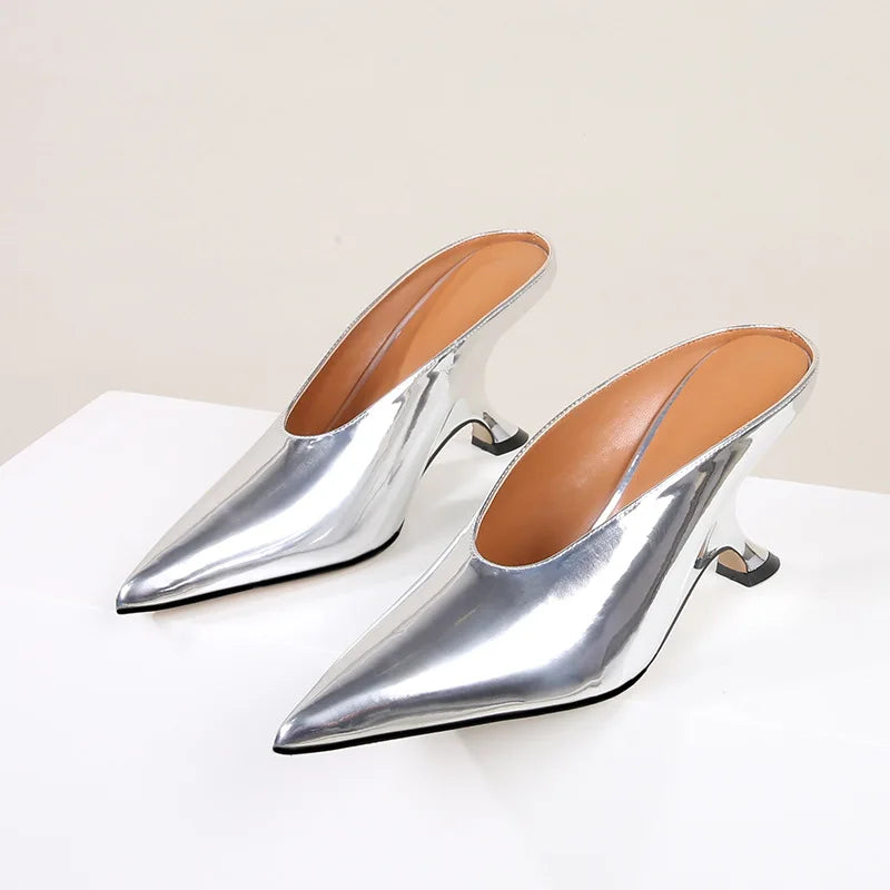 Ortega Gloss Leather Pumps