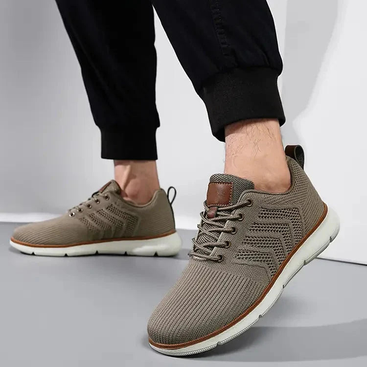 Prestige Trail Running Sneakers