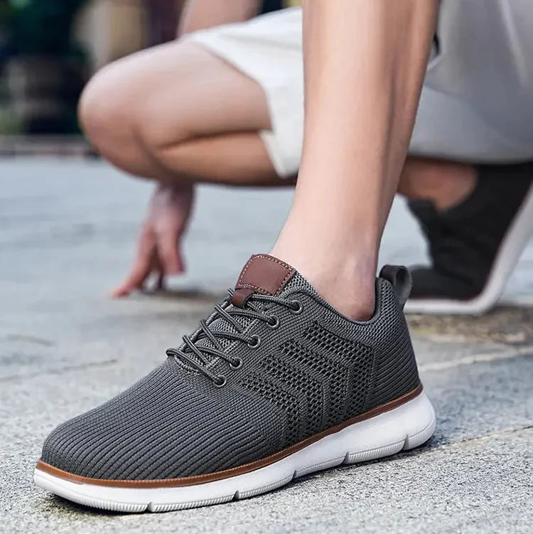 Prestige Trail Running Sneakers