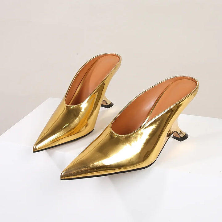 Ortega Gloss Leather Pumps