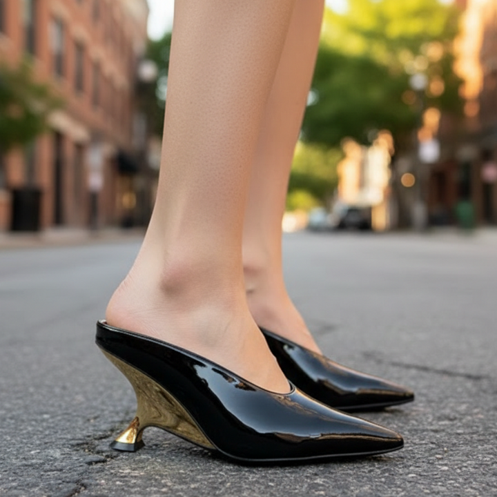 Ortega Gloss Leather Pumps